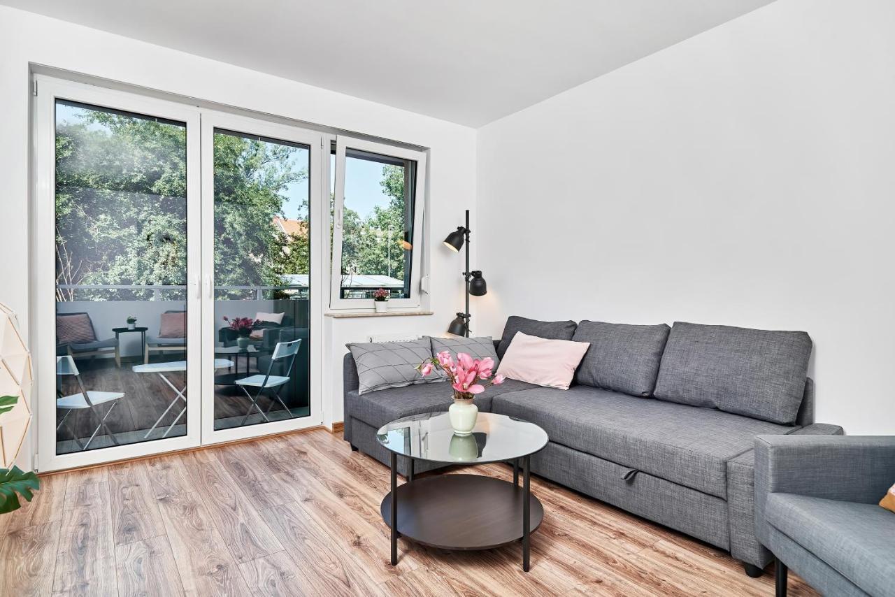 Modern Apartments Wroclaw By Renters Exterior photo